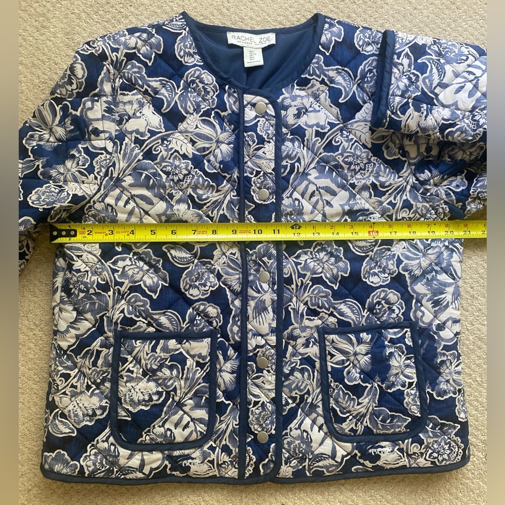 Rachel Zoe Quilted Floral Jacket w/ Front Pockets Size L Navy & White - Picture 12 of 15